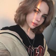 Layered short hairstyle is suitable for straight, wavy and curly hair. 10 Cute Aesthetic Hairstyles For Short Hair Short Hair Styles Short Grunge Hair Aesthetic Hair