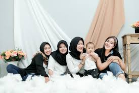 10 ide baju kondangan bareng pasangan ala seleb indonesia. Paket Photo Foto Studio Group Grup Bareng Teman Couple Murah Jogja Bantul Jasa Lainnya Di Carousell