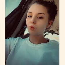 Kimberly Trimmer's Instagram, Twitter & Facebook