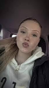 Elmer Raymundo's Instagram, Twitter & Facebook