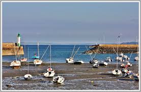 Le Port De St Quay Portrieux Les Cotes D Armor Bretagne France Bretagne France Portes