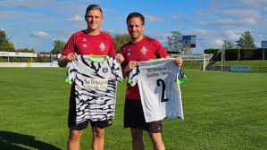 SV-Spielberg1920.deFußbodenbau Selinger sponsert Trikots für die JSG  Ittersbach/Spielberg/Weiler