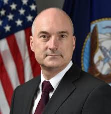 Daniel Holdaway's Instagram, Twitter & Facebook