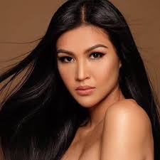 With Elsa Halipa Loma