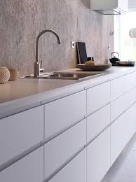 Bijou kitchen cabinets by aran cucine is modern design that takes advantage of the most advanced technology. Top 3 European Kitchen Design Features To Love In Ikea 39 S Sektion Integrated Handles Metod Sektion Kuchen Design Kuchendesign Moderne Kuchenschranke