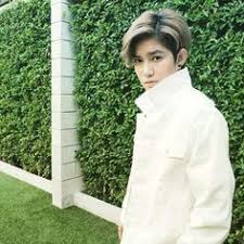 It doesn't matter with whom we fall in love as long as that person is the right one, why not? 120 Ide Tina Suppanad Tomboi Selebritas Potongan Rambut Pendek