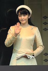 天皇陛下８２歳 皇居で一般参賀 ファッションアイデア 眞子さま ファッション