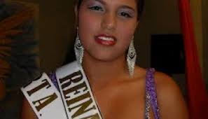 Litza María Melo Tobar se prepara para participar en el reinado nacional de  la panela