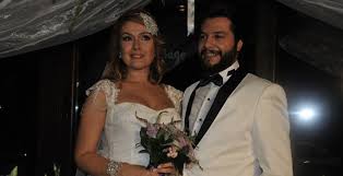 Bu anlattıklarımın tek bir tanesi dahi yalan çıkarsa bu parmağımı keseceğim. Zeynep Gulmez Ve Tolga Guleryuz Bosandi