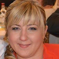 Anna Solak's Instagram, Twitter & Facebook