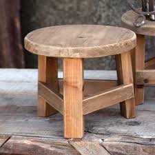 Utilize Your Diy Abilities To Build Your Very Own Dining Room Chair Lounger Or A Vivid Perch For The Youngst Wooden Stools Diy Farmhouse Stools Wooden Stools