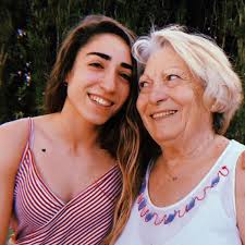 La abuela de Olga Carmona, protagonista en la final de la Nations League