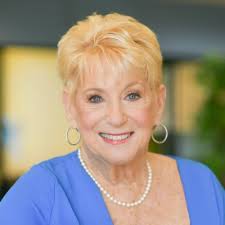 Nancy Friedman Speaker. I ZOOM TOO Vistage IFA Speaker