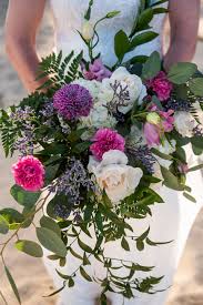 Two of the most popular colors. Choosing Your Hawaii Wedding Flowers