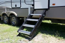 Choosing the right steps for your rv is important for safe entrance without injury. Morryde Quick Connect Entry Step 4 Step Stp54 012h United Rv