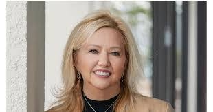 Deborah Gottschalk's Instagram, Twitter & Facebook