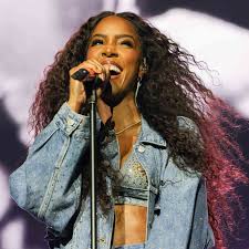 Star Tracks: Kelly Rowland, Leonardo DiCaprio [PHOTOS]