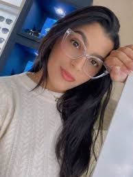 👓✨ Estilo e economia você encontra aqui! Nas Óticas Silvia, as armações  começam a partir de R$ 89,90. Renove seu visual com qualidade e preço  justo. #ÓticasSilvia #Promoção