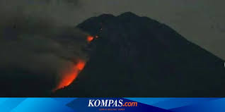 Erupsi gunung semeru itu terjadi pada senin pagi, sekitar pukul 05.35 wib. Gunung Semeru Meletus Selasa Dini Hari Halaman All Kompas Com