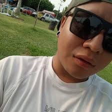 Daniel Castle's Instagram, Twitter & Facebook