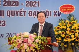 Bộ trưởng bộ công thương trần. Bá»™ TrÆ°á»Ÿng Phung Xuan Nháº¡ Cong Ä'oan Pháº£i KhÆ¡i Dáº­y Tam Huyáº¿t Ä'á»•i Má»›i Sang Táº¡o Cá»§a Giao Vien