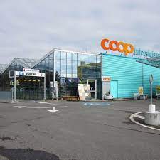 photos at coop montagny pres yverdon vaud