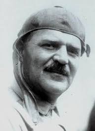 No Mirando A Nuestro Daño