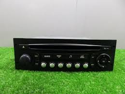 The speaker i own does not have an aux input but i have seen many tutorials on people adding them on to a cd player or through the tuner . Citroen Audio System