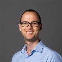 70+ perfiles de «Wegrecki»