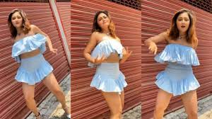 Последние твиты от instagram (@instagram). Viral Rashami Desai Sets Instagram On Fire In Bold Outfit Drops Sensational Dance Video