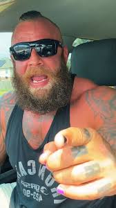 She loved you so much that she can't hate you so she hates herself!  #bigoletexanfans #heartbroken #motivation #moveon