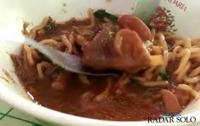 Tepis Hoax Daging Tikus Warga Wonogiri Galang Makan Mi Ayam Serentak