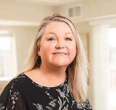 Melissa Davidson's Instagram, Twitter & Facebook