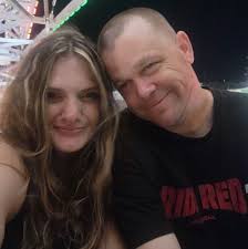 Davis Fire, between Reno and Carson City, has grown to over 3300 acres  today. Jamie Lorntzen (@Jamiellorntzen) captured this video of wild horses  running away from the fire.