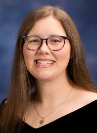 Hetrick, Bott earn EREC scholarships