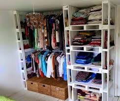 Rak gantung baju macam ni sesuai untuk saiz bilik yang kecil.menjimatkan penggunaan ruang. Info Terkini 25 Diy Rak Sangkut Baju