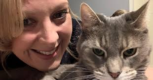 Hampshire woman runs 230km in memory of late cat