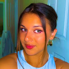 Alyssa Orr's Instagram, Twitter & Facebook