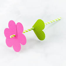 We can make these diy flower with these flower making step by step tutorials and beautify our little rooms. How To Make Simple Paper Heart Flowers Fireflies And Mud Pies