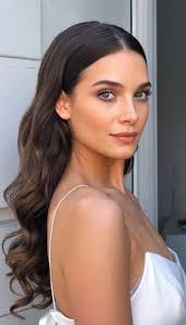 I need a MUA and wig for a birthday photoshoot....