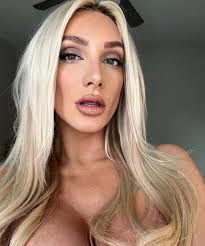 Sarah Elizabeth Betz Collection updated their profile picture.