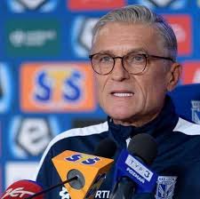Adam nawałka is a retired polish football former player and current manager, who last managed lech poznań. Adam Nawalka Home Facebook