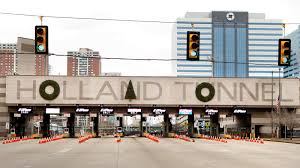 There was zero traffic around 7pm heading into manhattan. Does This Look Right To You Holla D Tonnel The New York Times