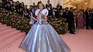 The met gala is back on! R2eqtxbm3zhjjm