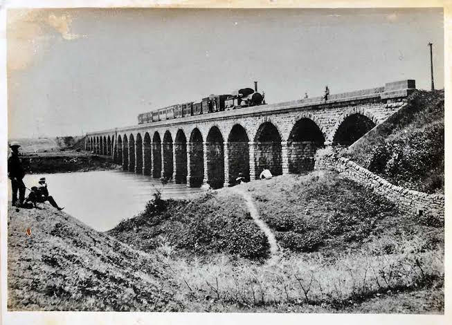 India's First Train Travel From Bombay To Thana In 1853, Photo - Past-India