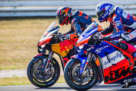 C'était les qualifications, alors j'étais à l'attaque, j'ai beaucoup demandé aux freins et à l'avant de ma moto. Motogp Bilan 2020 Ktm L Eclosion