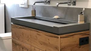 13 badezimmer accessoires holz archives badezimmer ideen. Betonwaschtisch Schickes Design Furs Bad Aus Sichtbeton Und Holz