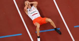 Wightman won the men's 1500m by a second from abel kipsang. Hzgtgqpzvy6v9m