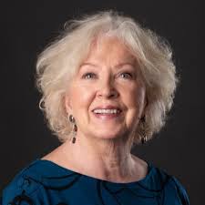 Laura Young (@laurabyoung)