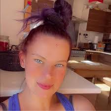 Suzette Vogel's Instagram, Twitter & Facebook